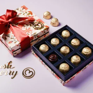 Classic centre filled Box